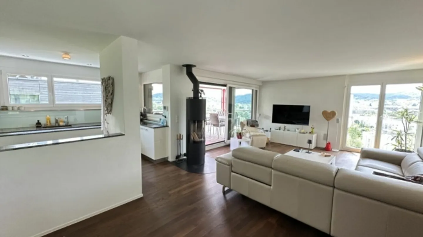 Sogno di giardino soleggiato vicino alla città - Foto 5 di 13