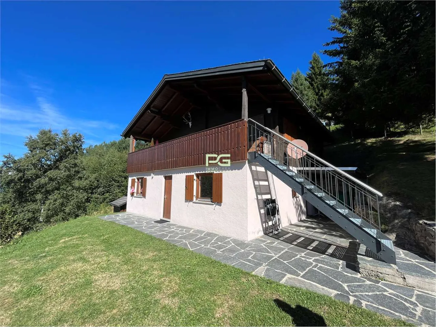 Bellissimo rustico bifamiliare a Campello - Foto 1 di 10