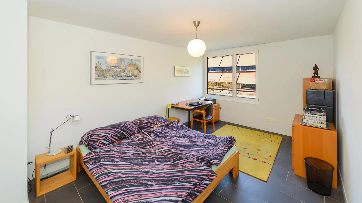 Spacious and Quiet Apartment in the Popular Mattenbach Quarter - Photo 6 of 16