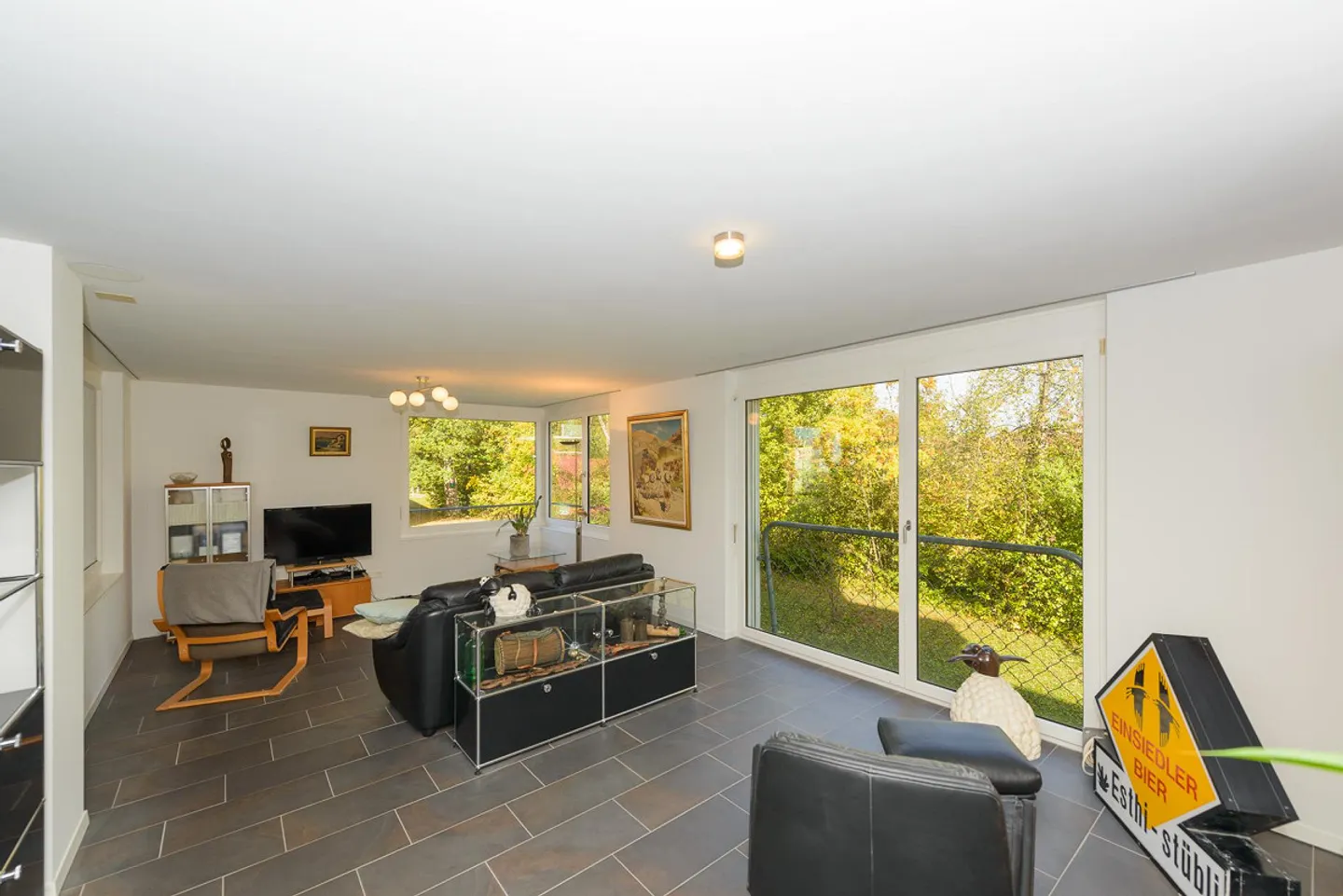 Spacious and Quiet Apartment in the Popular Mattenbach Quarter - Photo 8 of 16