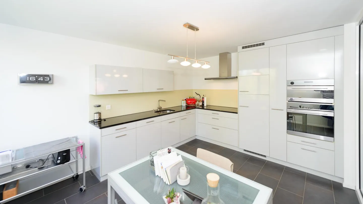 Spacious and Quiet Apartment in the Popular Mattenbach Quarter - Photo 9 of 16