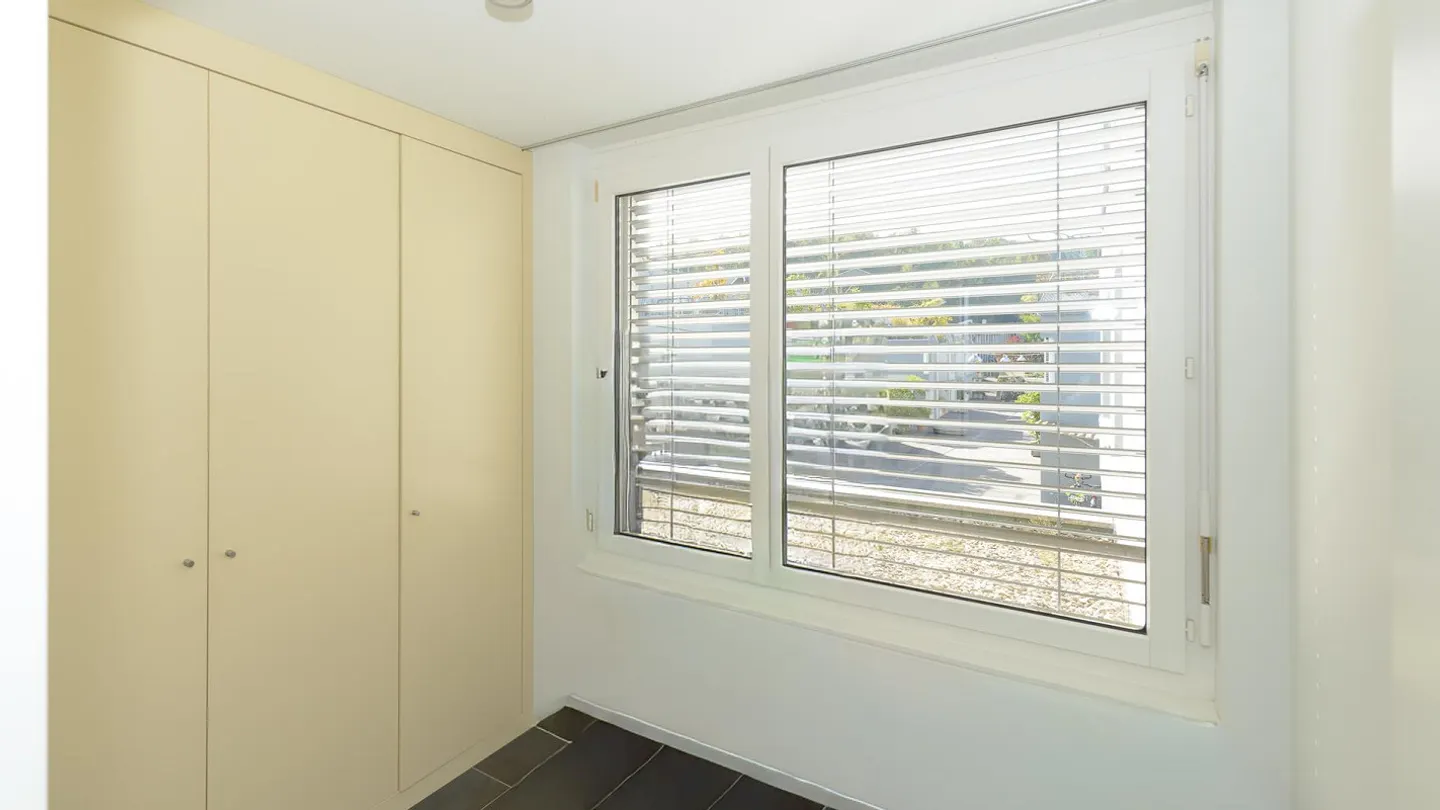 Spacious and Quiet Apartment in the Popular Mattenbach Quarter - Photo 11 of 16