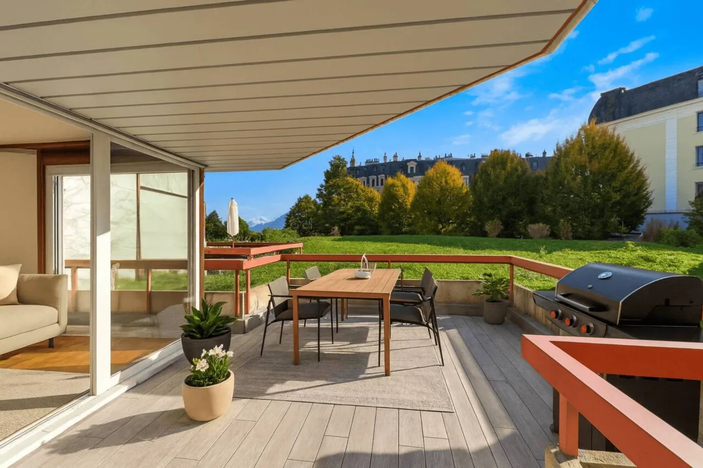 Beautiful 3.5-room apartment with southwest terrace in a sought-after neighborhood - Photo 1 of 5