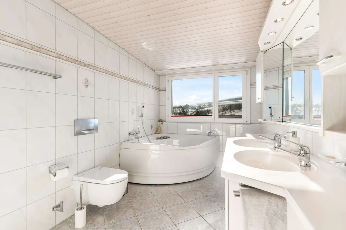 Beaucoup d'espace pour vivre : maison individuelle de 8,5 pièces à Bernhardzell - Photo 9 sur 20