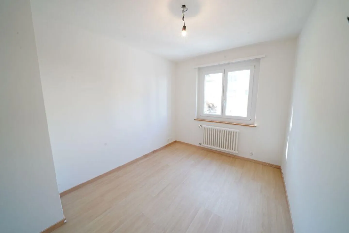 Appartamento di 3,5 stanze in una posizione tranquilla ai piedi del Pilatus - Foto 2 di 8