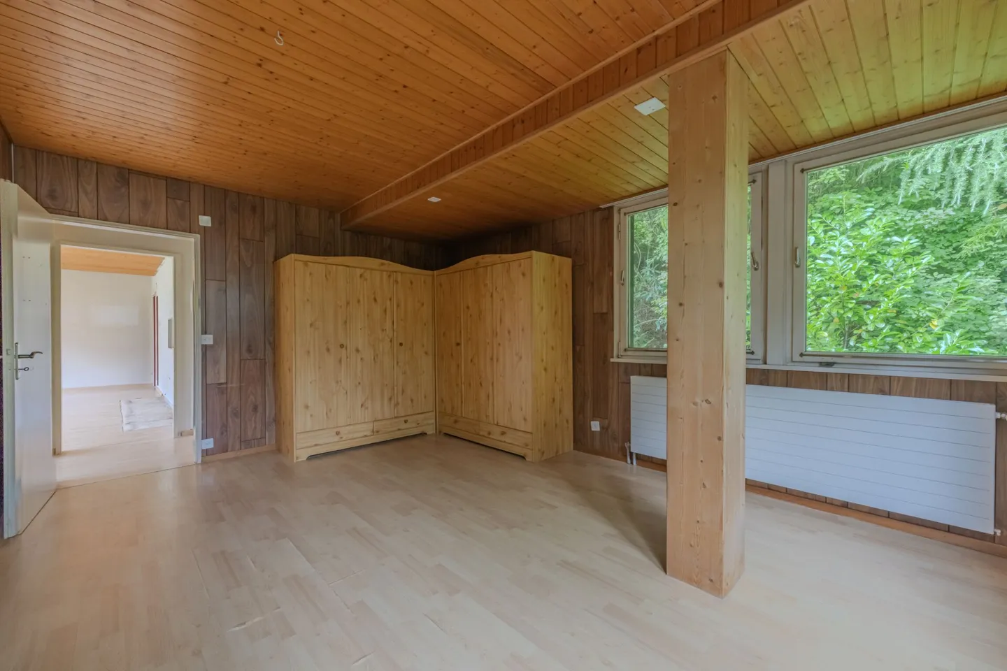 LARGE PROPERTIES - Renovation-Needed Single-Family Home in Krauchthal - only 8 km from Bern - Photo 7 of 19