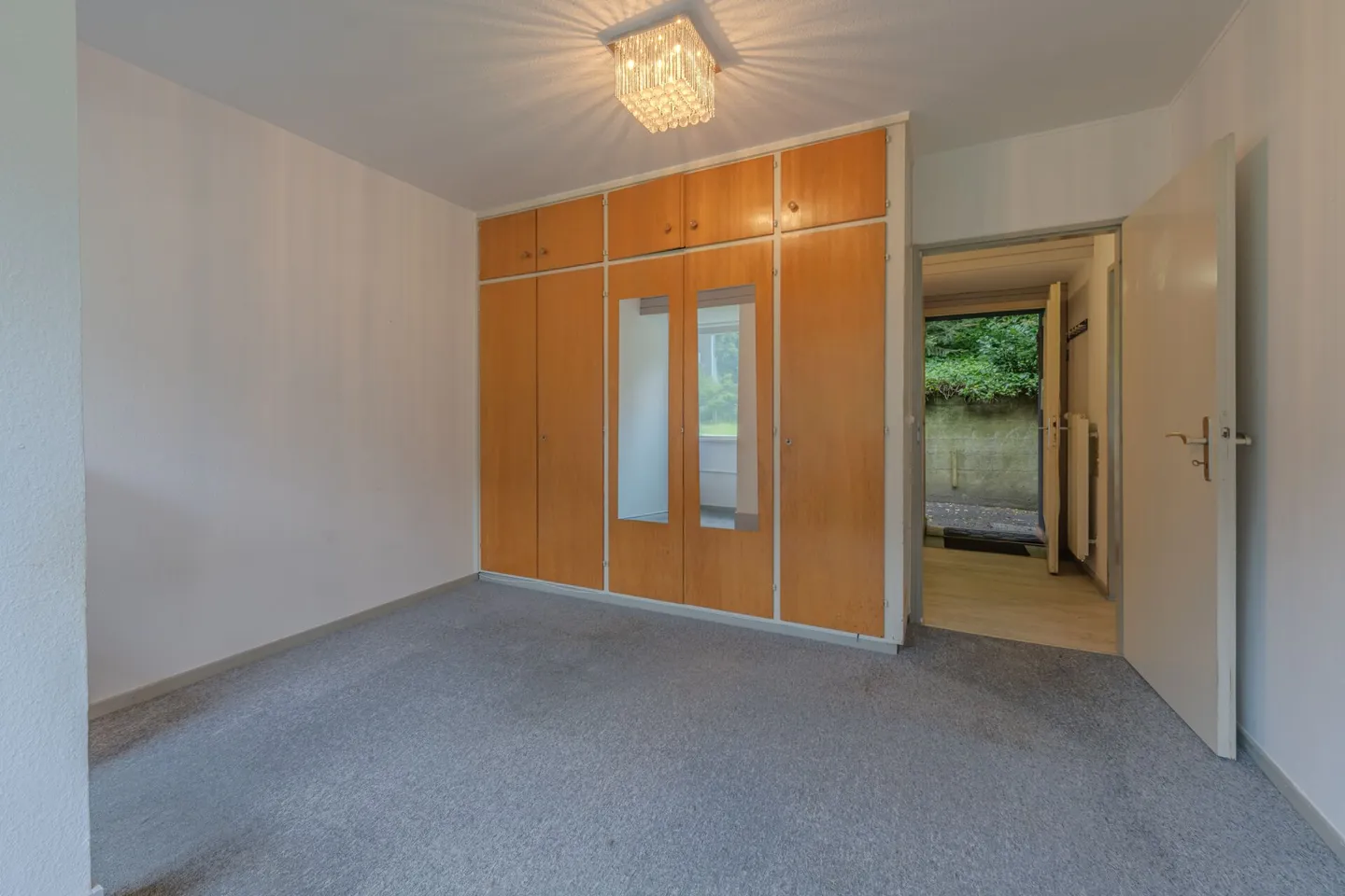 LARGE PROPERTIES - Renovation-Needed Single-Family Home in Krauchthal - only 8 km from Bern - Photo 14 of 19