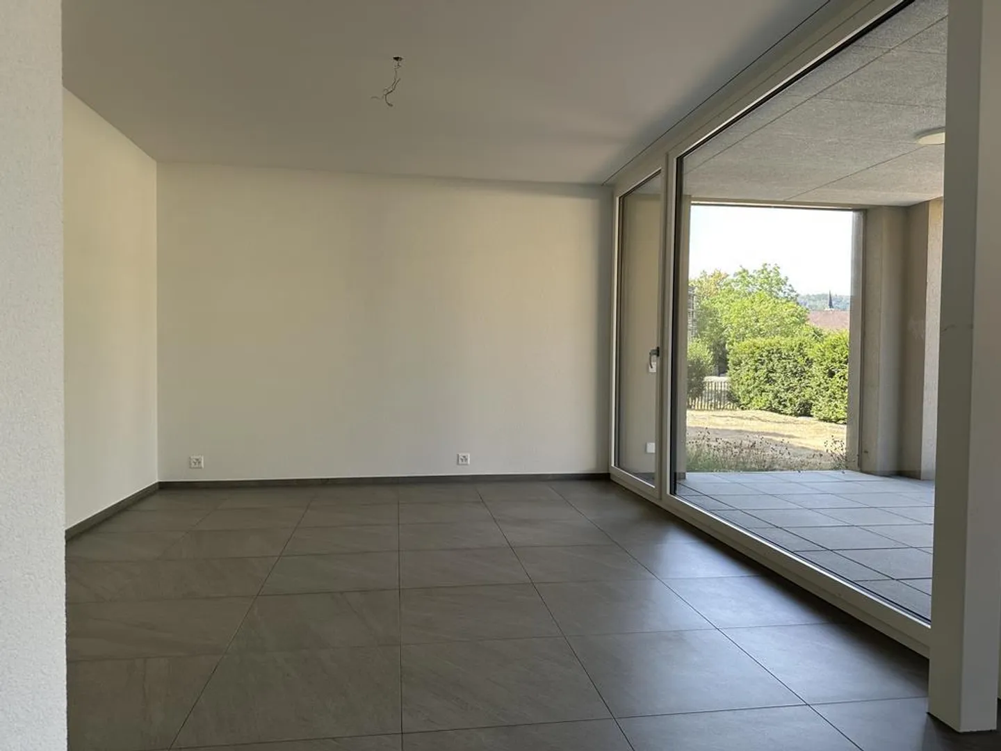 NUOVA COSTRUZIONE: APPARTAMENTO TRANQUILLO IN UNA POSIZIONE CENTRALE CON BALCONE - Foto 4 di 12