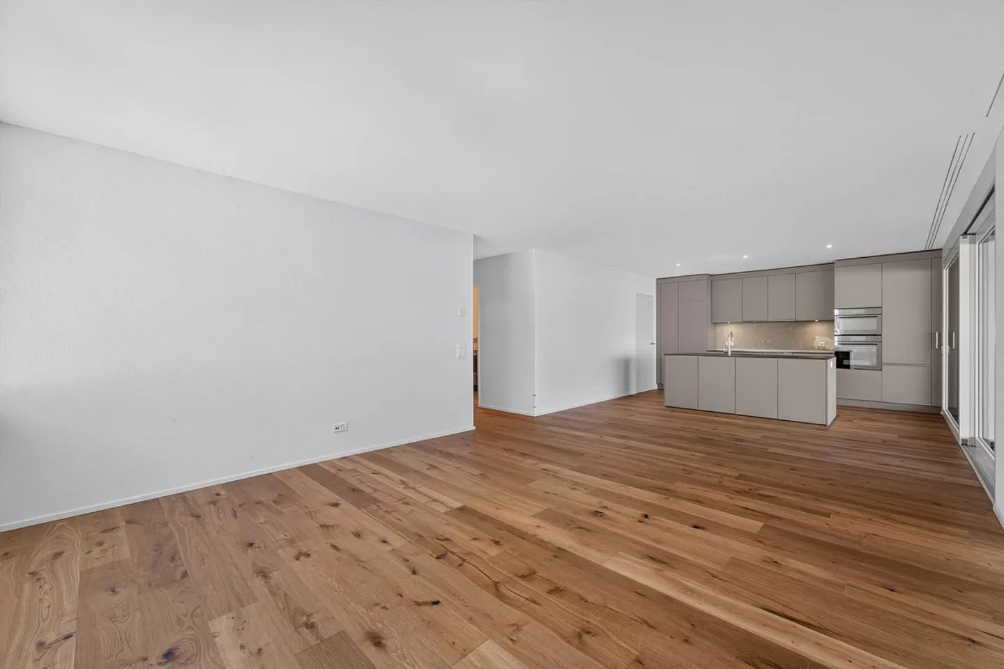 Living in the Green - 3.5-Room New Apartment in Rain - Photo 1 of 5