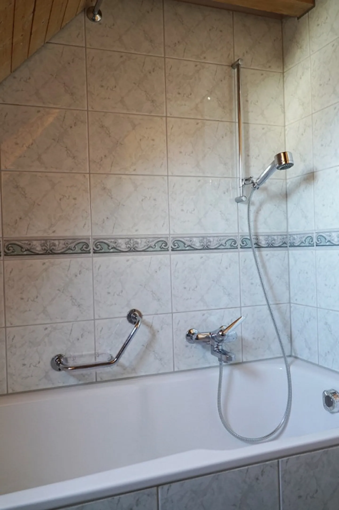 Sehr schöne 2.5 Zimmer Maisonette Wohnung - Foto 10 von 11