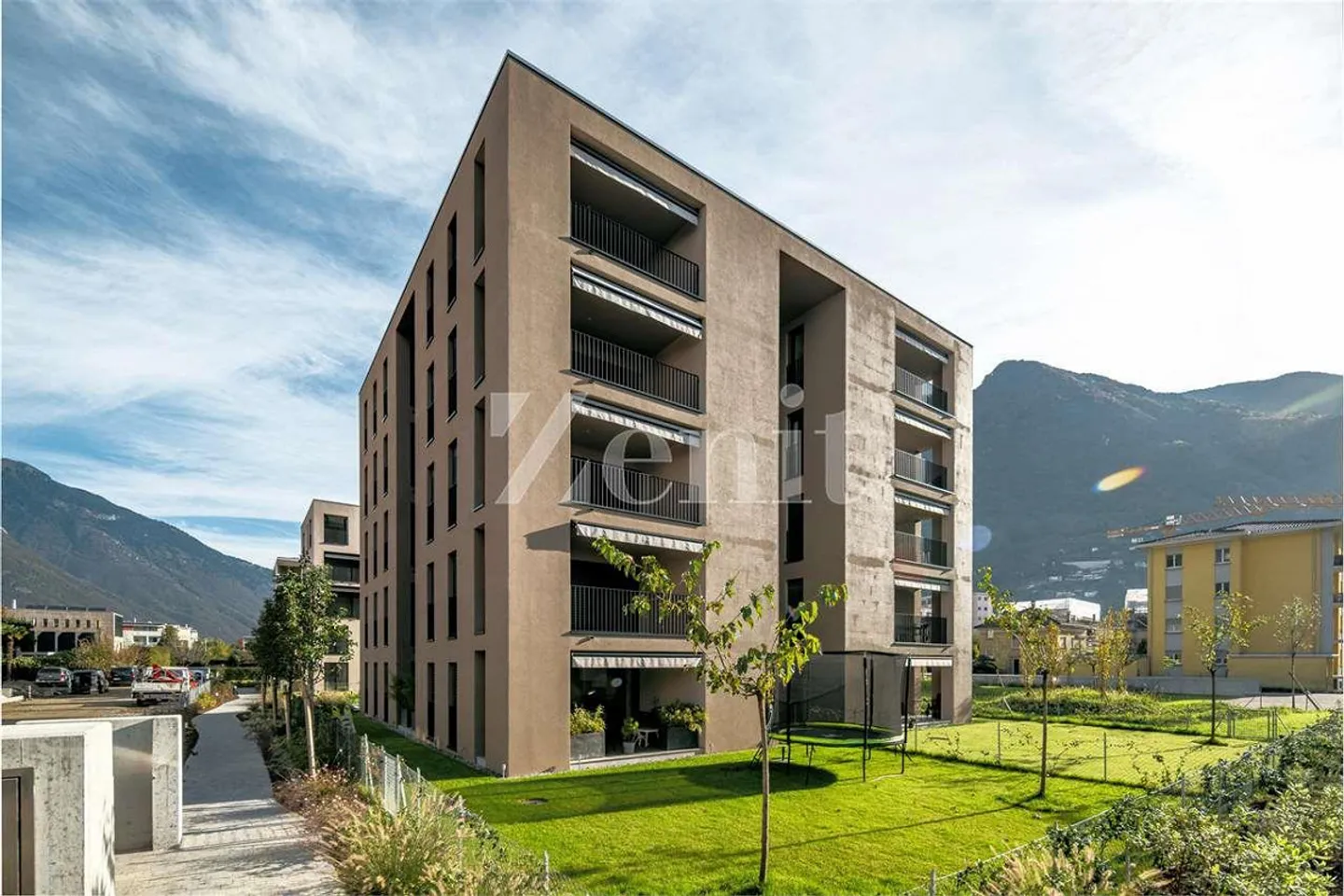 Bellinzona - Nuovo edificio luminoso di 4,5 stanze - Foto 1 di 13