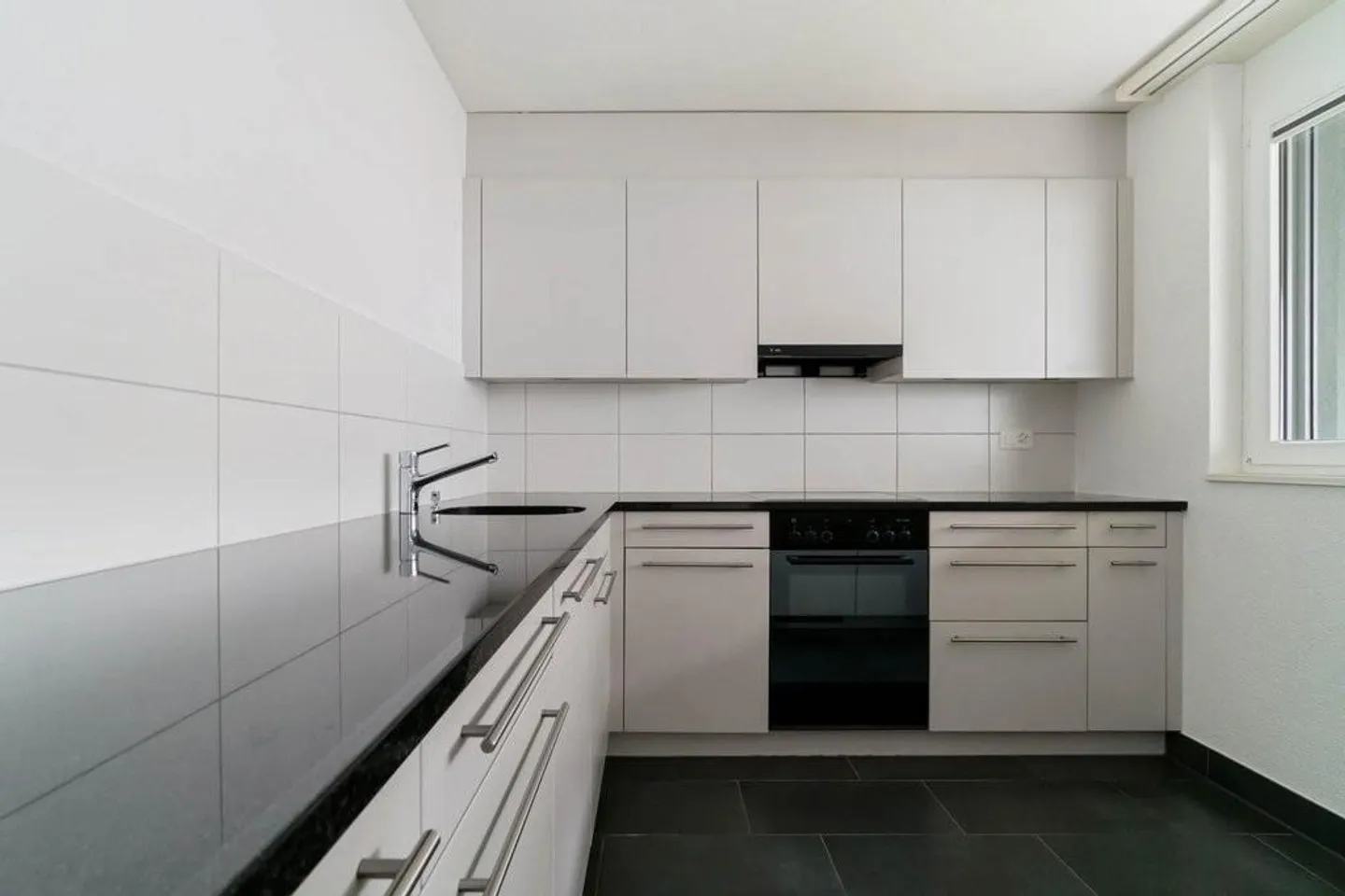 La Felicità della Vostra Famiglia - Appartamento Attraente Vicino alla Città - Foto 3 di 10