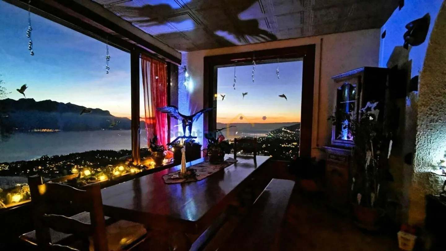 Magnifica vista, casa con 2 appartamenti - Foto 3 di 16