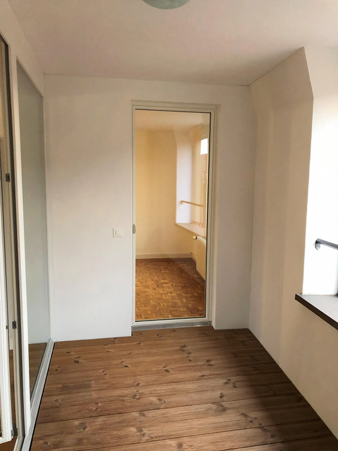 Moderne 3.5-Zimmerwohnung - Foto 3 von 8