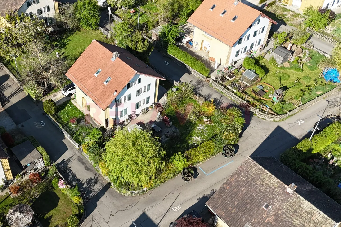Derendingen: 2-Familienhaus mit grossem Garten, 9.5 Zimmer - Photo 3 of 13