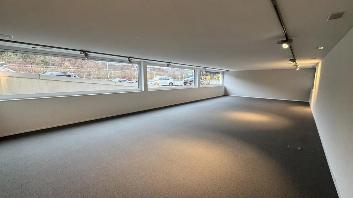 Posizione ufficio attraente - Trasferirsi e 1 mese di affitto gratuito - Foto 8 di 8