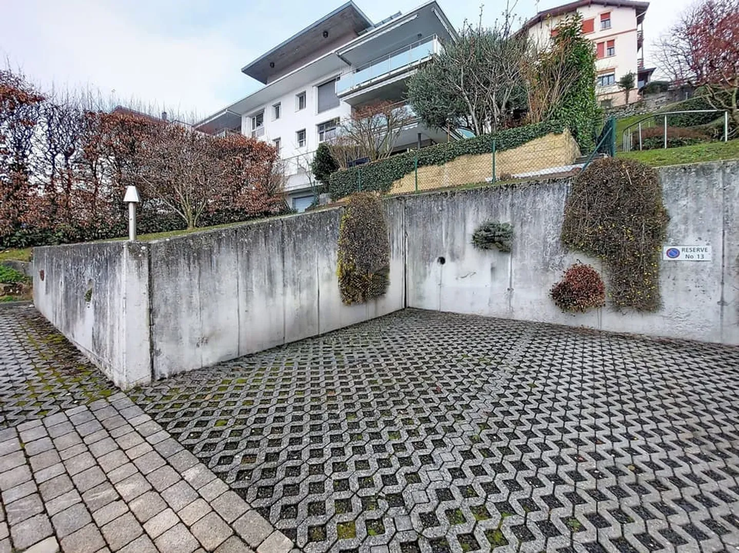 Wunderschöne 3,5-Zimmer-Wohnung mit Terrasse und Garten, ungehinderter Blick - Foto 13 von 13