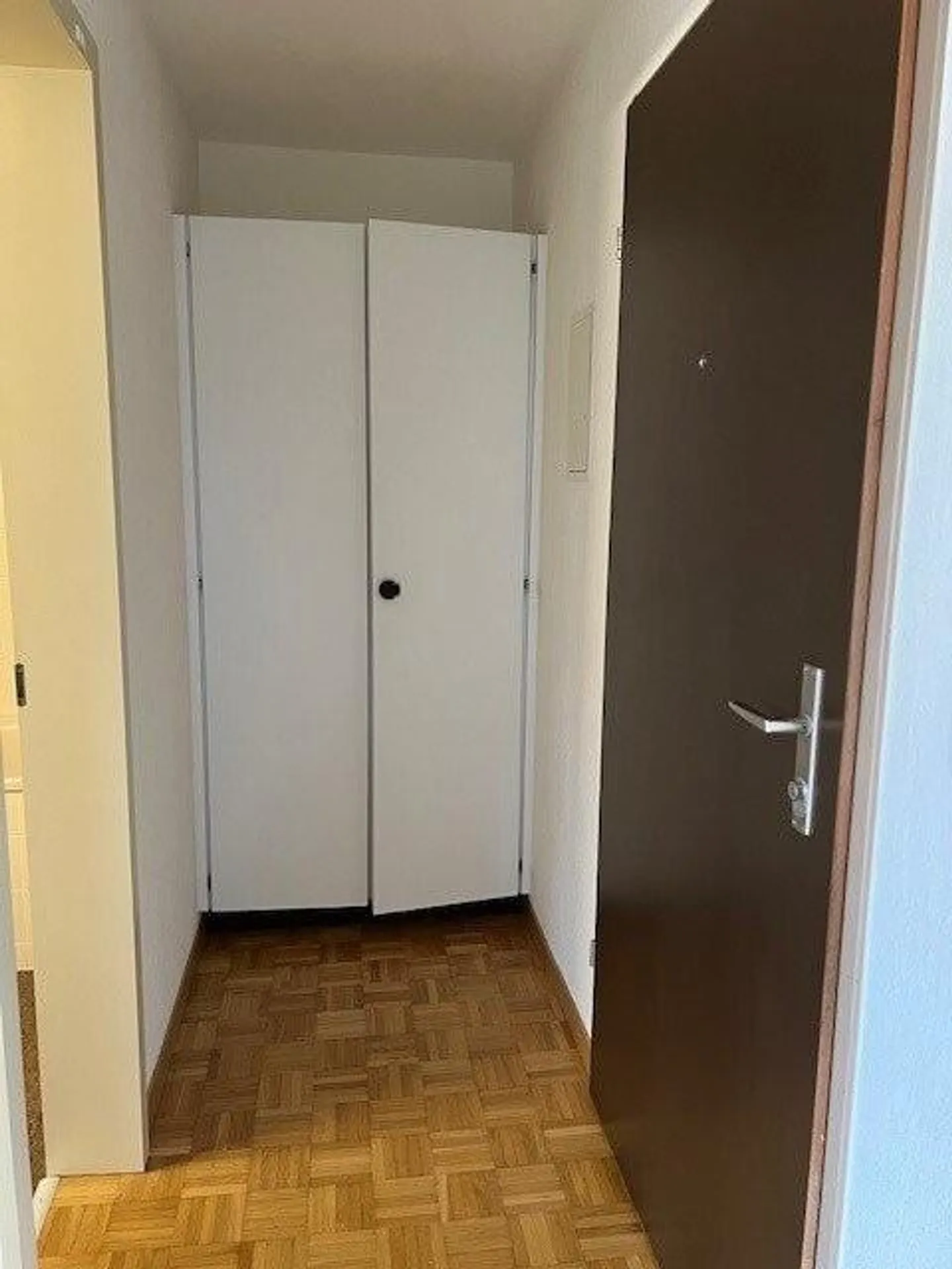 Ruhige Wohnlage mit Blick auf die Stockhornkette! - Foto 9 di 10