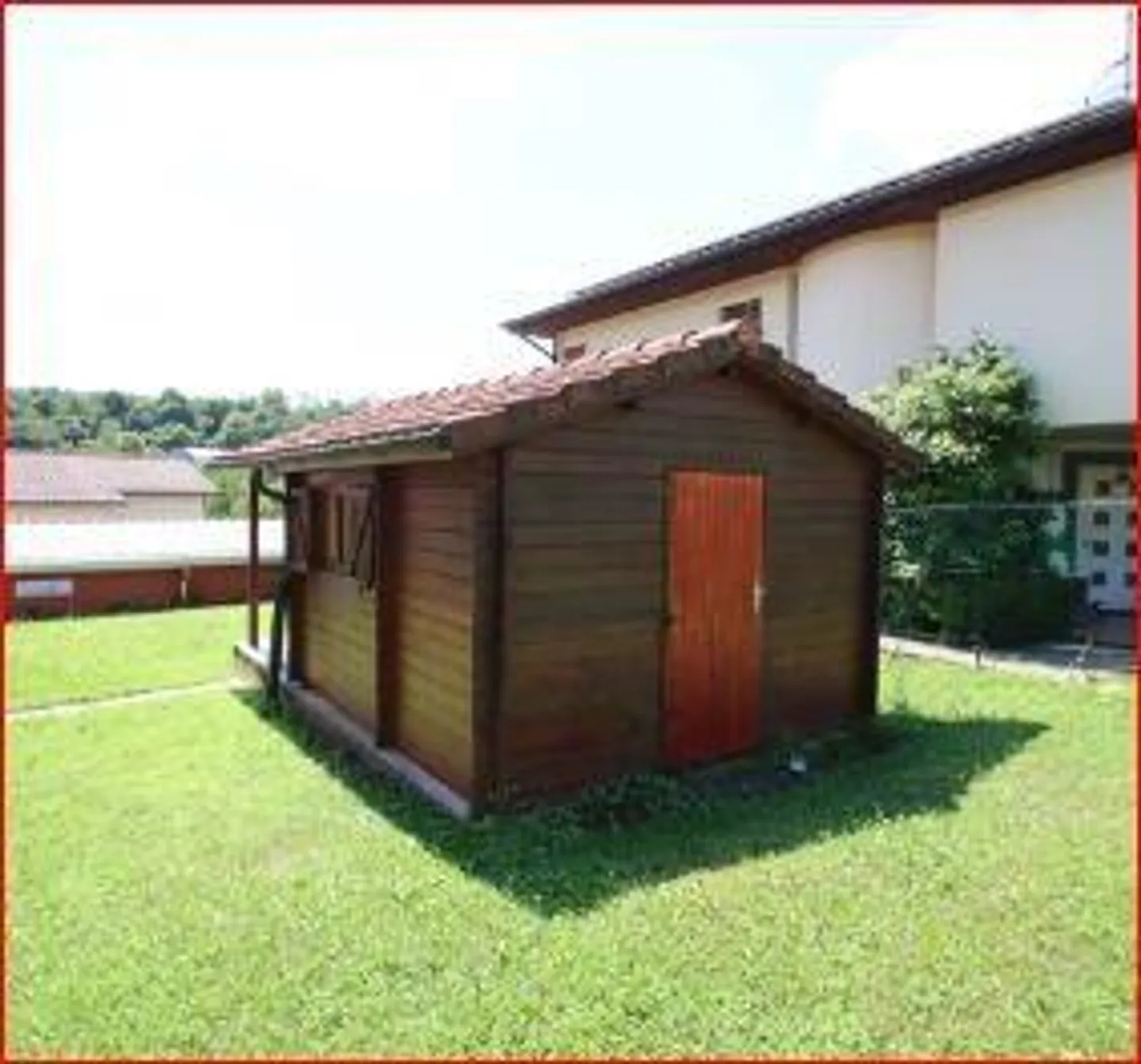 Semi-Detached House - Photo 4 of 13