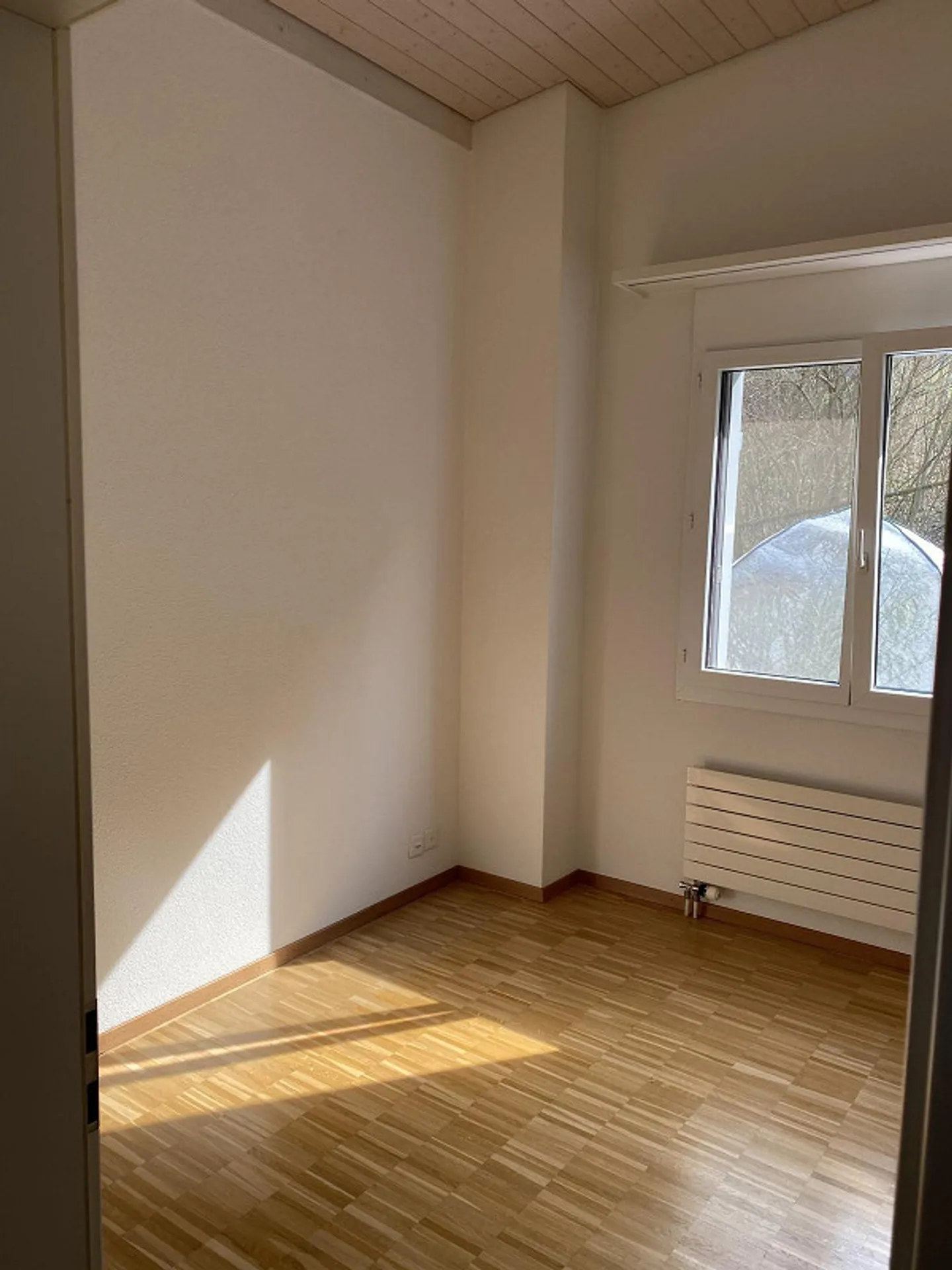 Appartamento 5.5 stanze con grande terrazza e vista lago - Foto 10 di 30