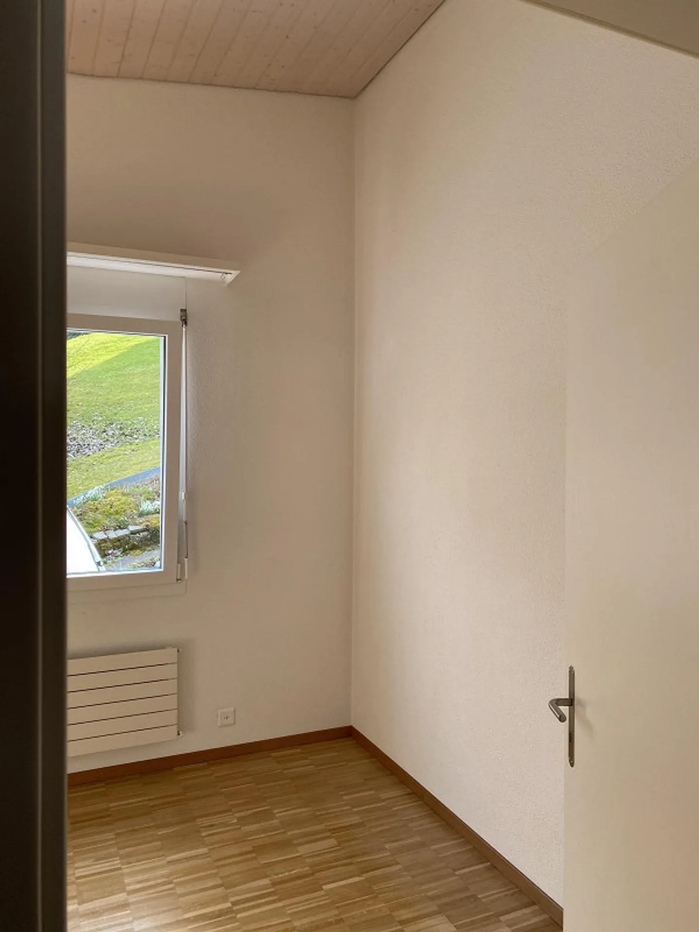 Appartamento 5.5 stanze con grande terrazza e vista lago - Foto 11 di 30