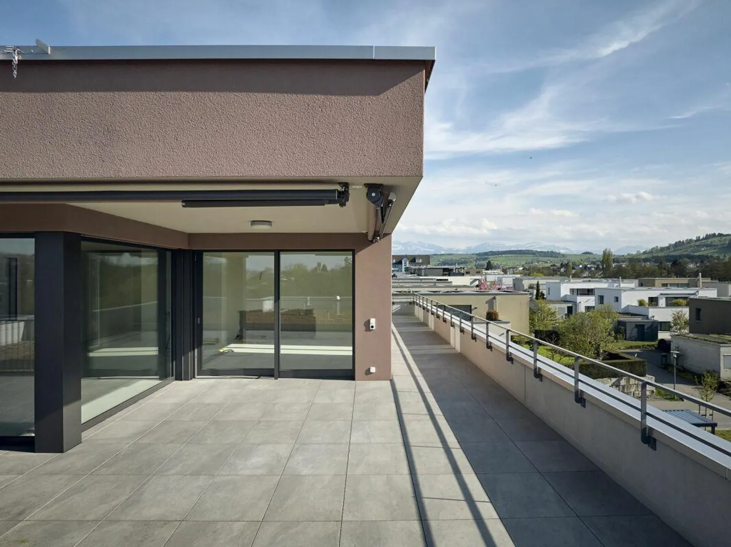 Exklusive Attikawohnung - Wohnen auf höchstem Niveau - Photo 1 sur 10