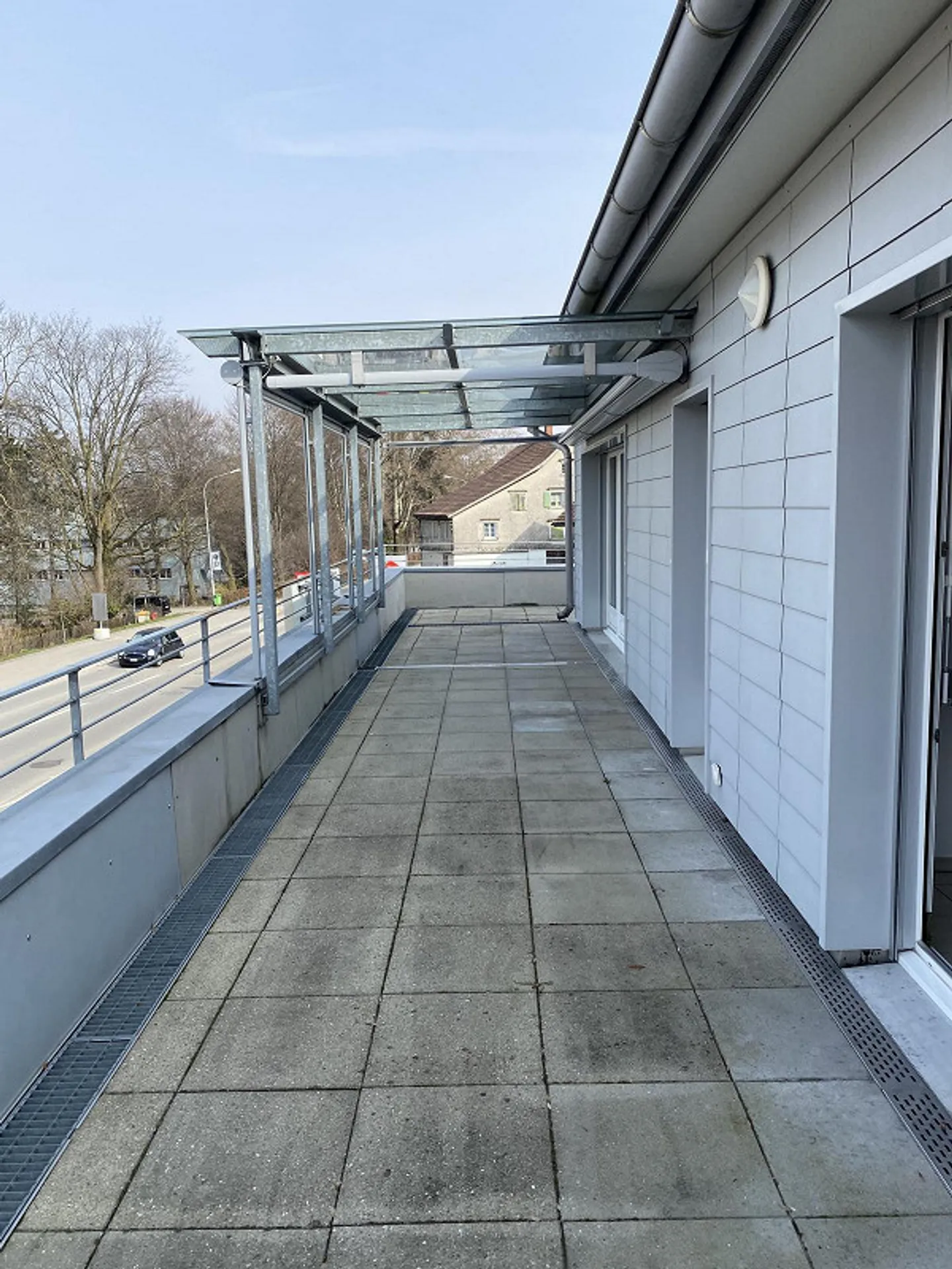 Appartamento 5.5 stanze con grande terrazza e vista lago - Foto 27 di 30