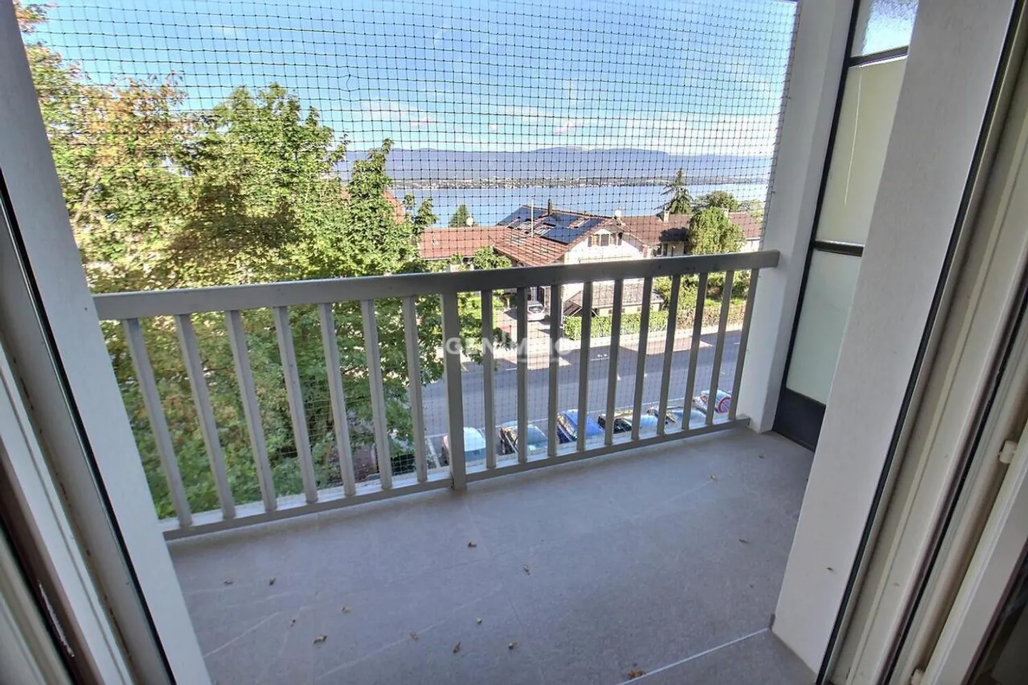Duplex apartment with panoramic view of the lake - Anières - Photo 9 of 9