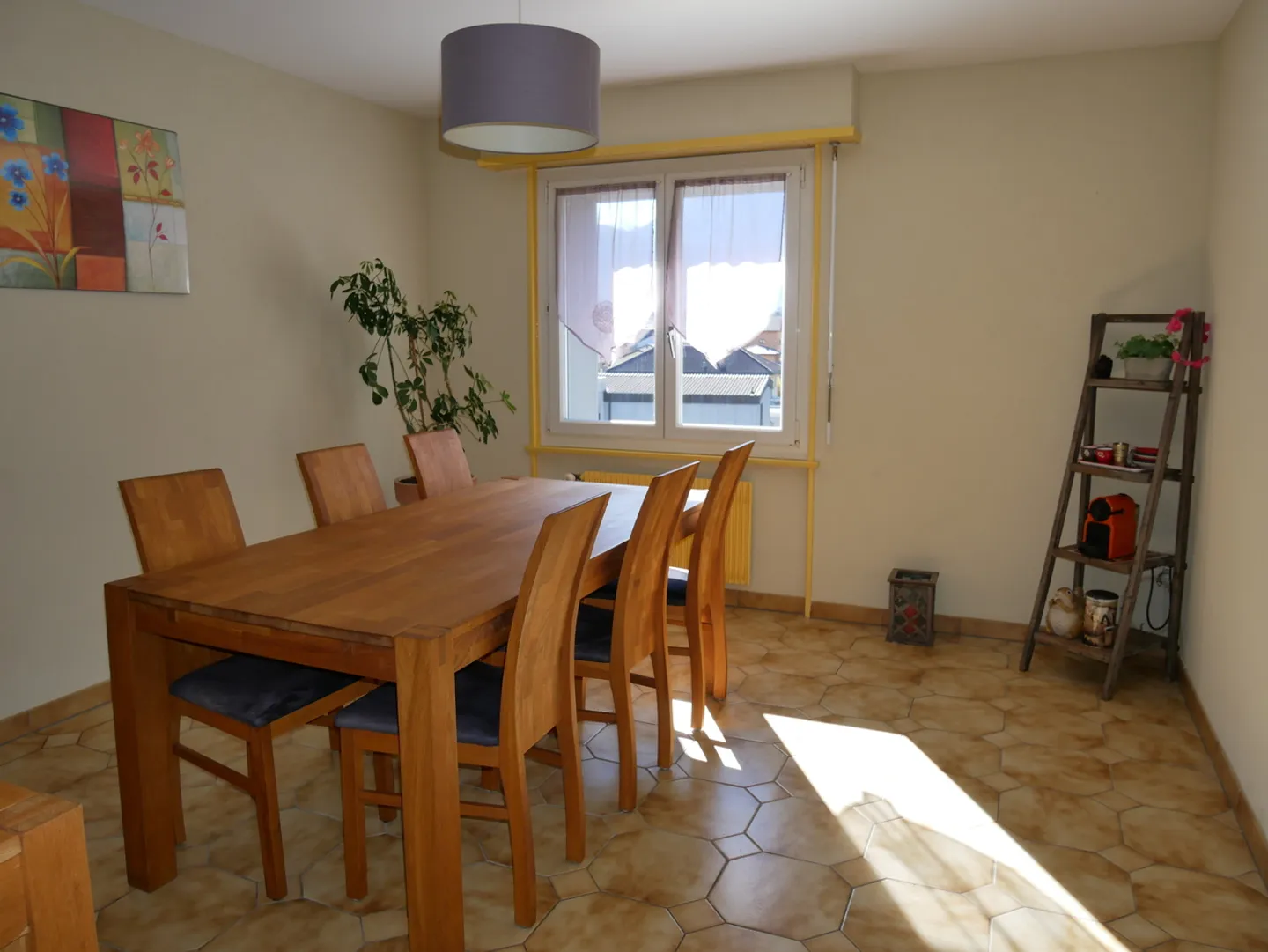 Cozy duplex apartment with 5.5 rooms in Vernayaz - To be renovated - Photo 4 of 9