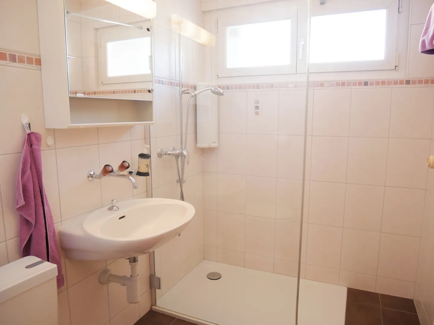 Cozy duplex apartment with 5.5 rooms in Vernayaz - To be renovated - Photo 9 of 9