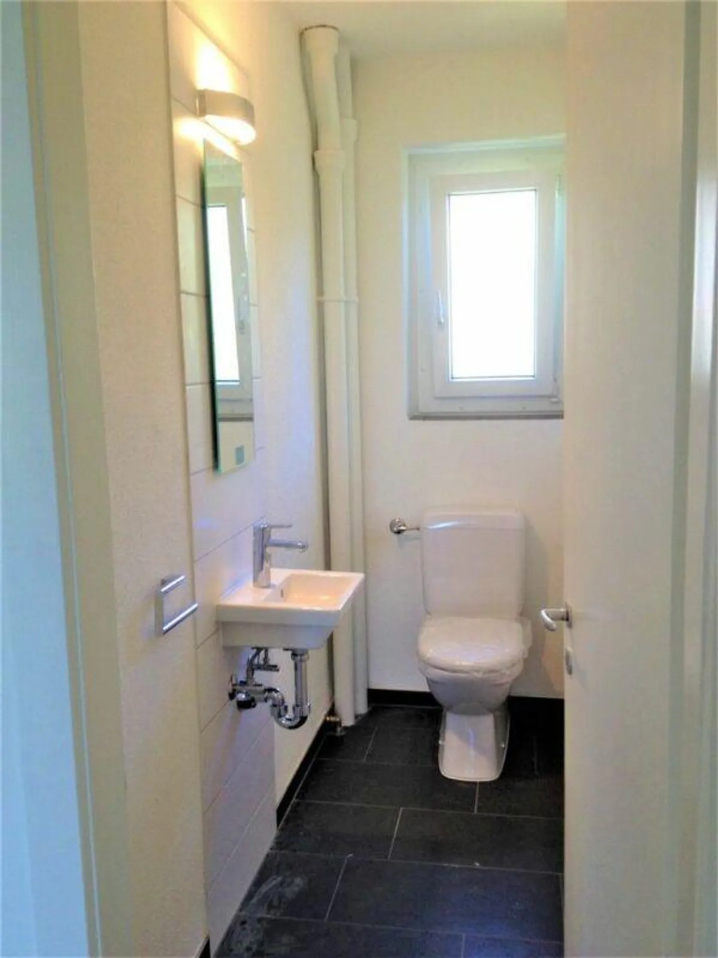 Attractive 4-room apartment in a preferred location - Photo 7 of 9