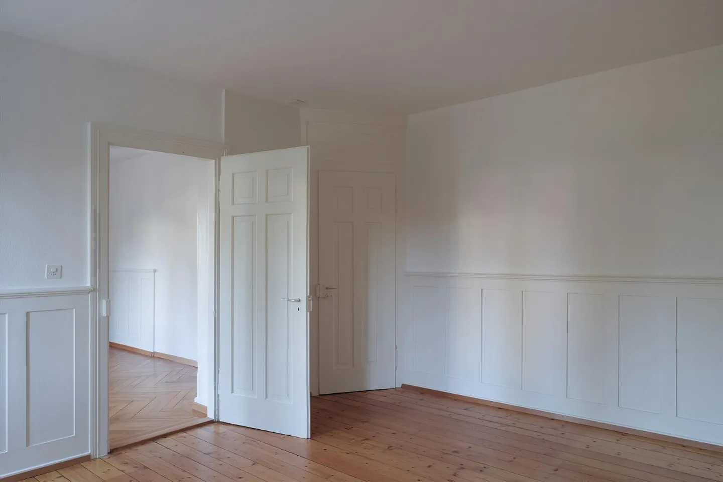 Appartamento in stile Liberty in un quartiere tranquillo - Foto 4 di 12
