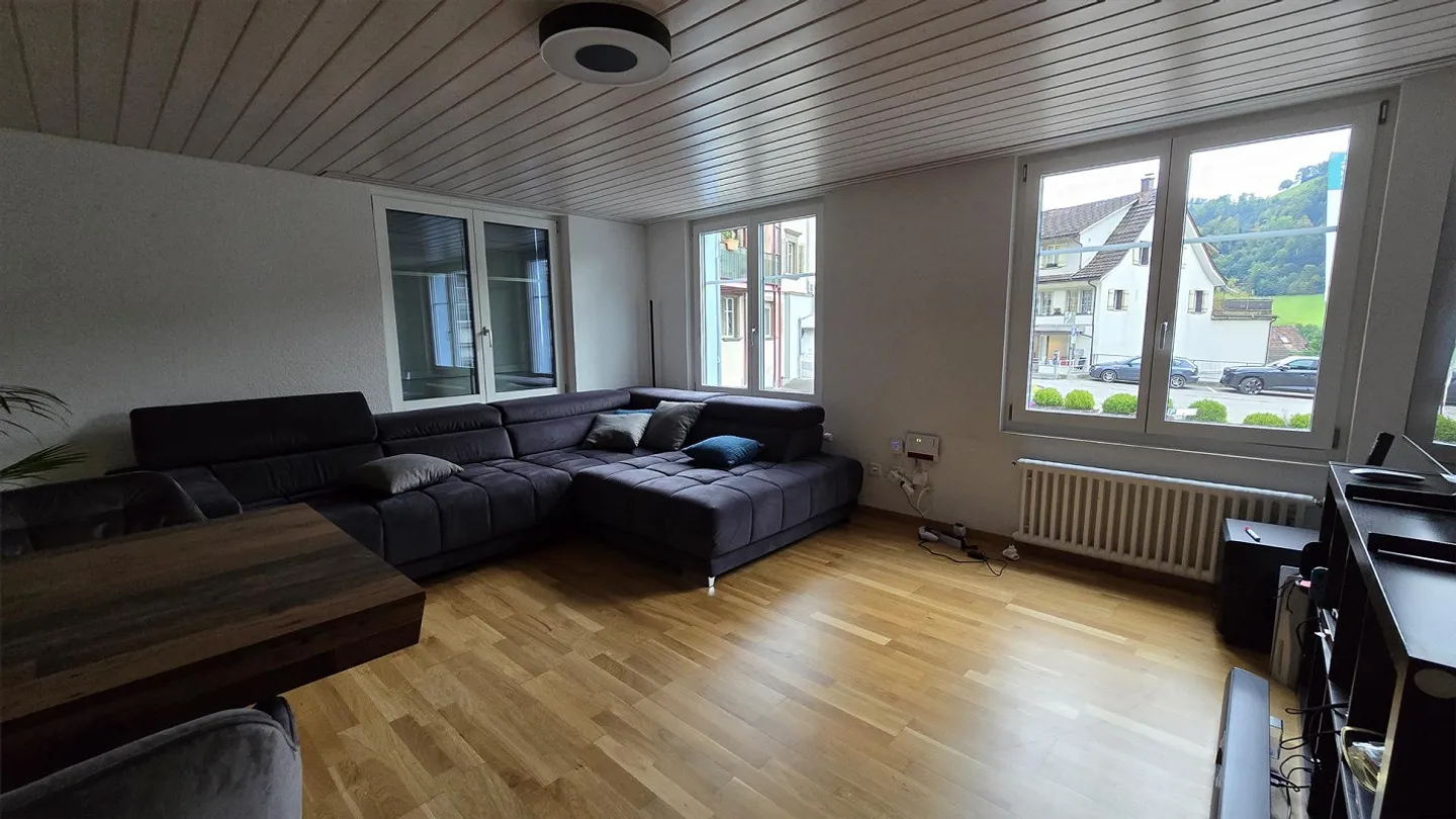 Mehrfamilienhaus mit Umbaupotential - Photo 7 sur 17