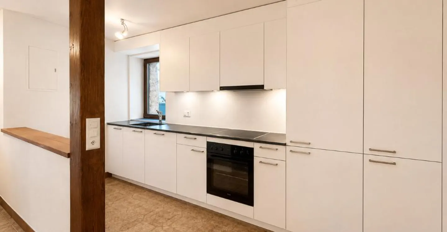 Appartement rénové à Châtel-St-Denis - Photo 3 sur 8