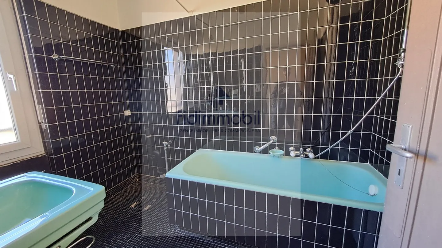 Geräumige 7-Zimmer-Wohnung - Foto 9 von 12