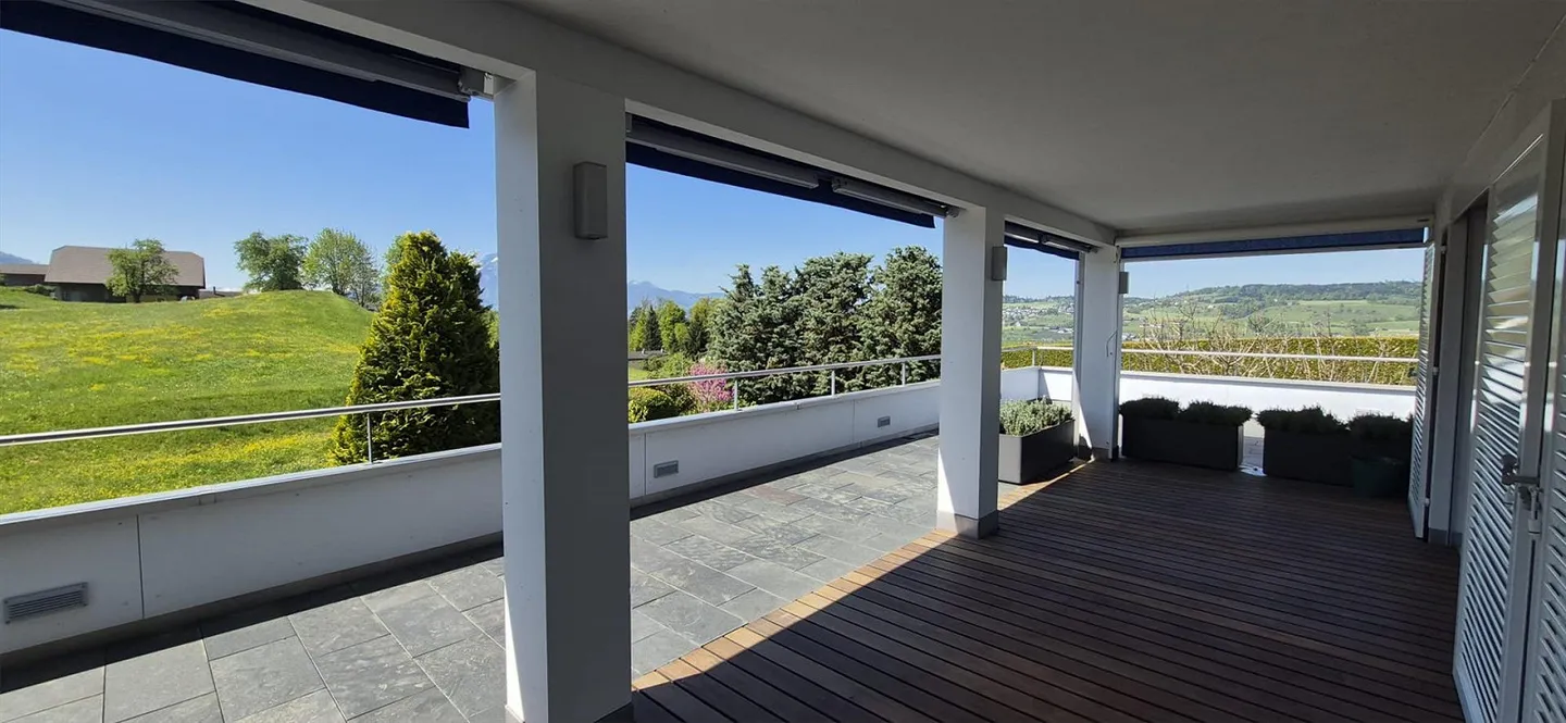 Exclusive Single-Family Home with Lake View & Alpine Panorama - Photo 6 of 24