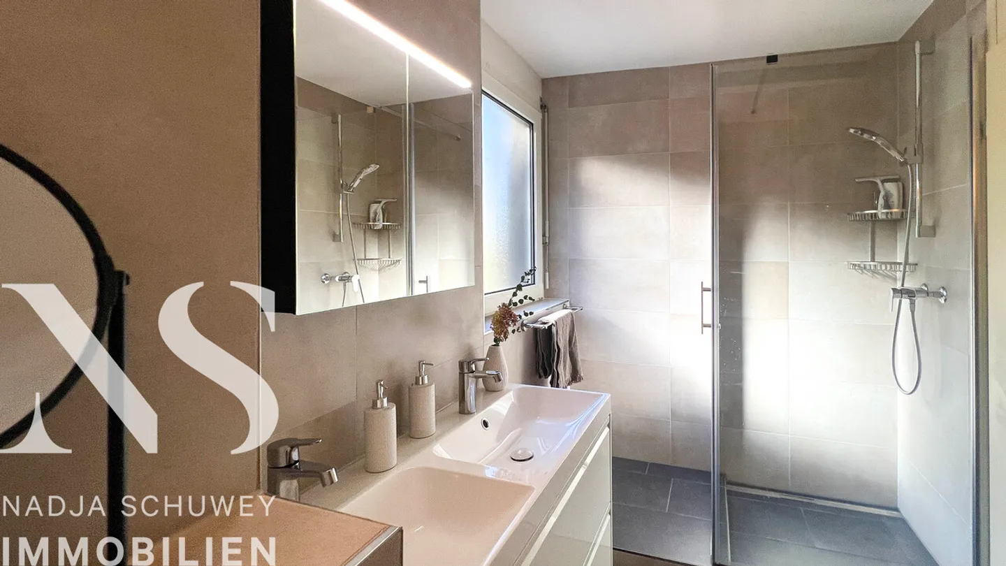 Reihenhaus 4.5 Zimmer - Foto 6 von 13