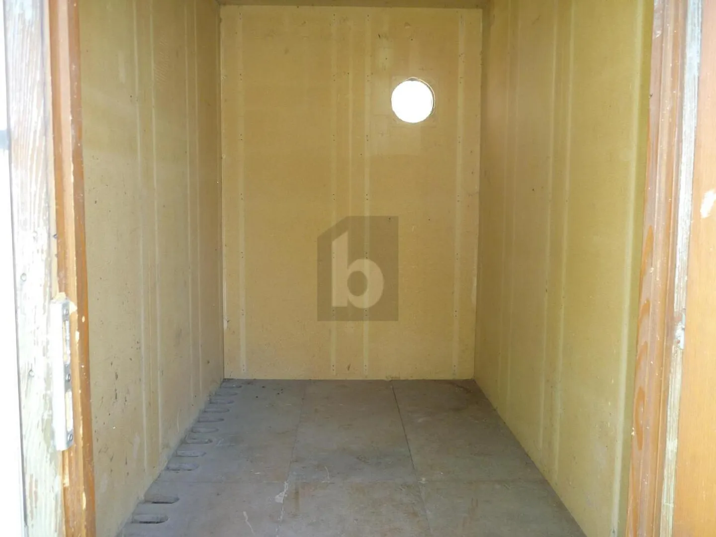 SMALL STORAGE SHED - Photo 5 of 6