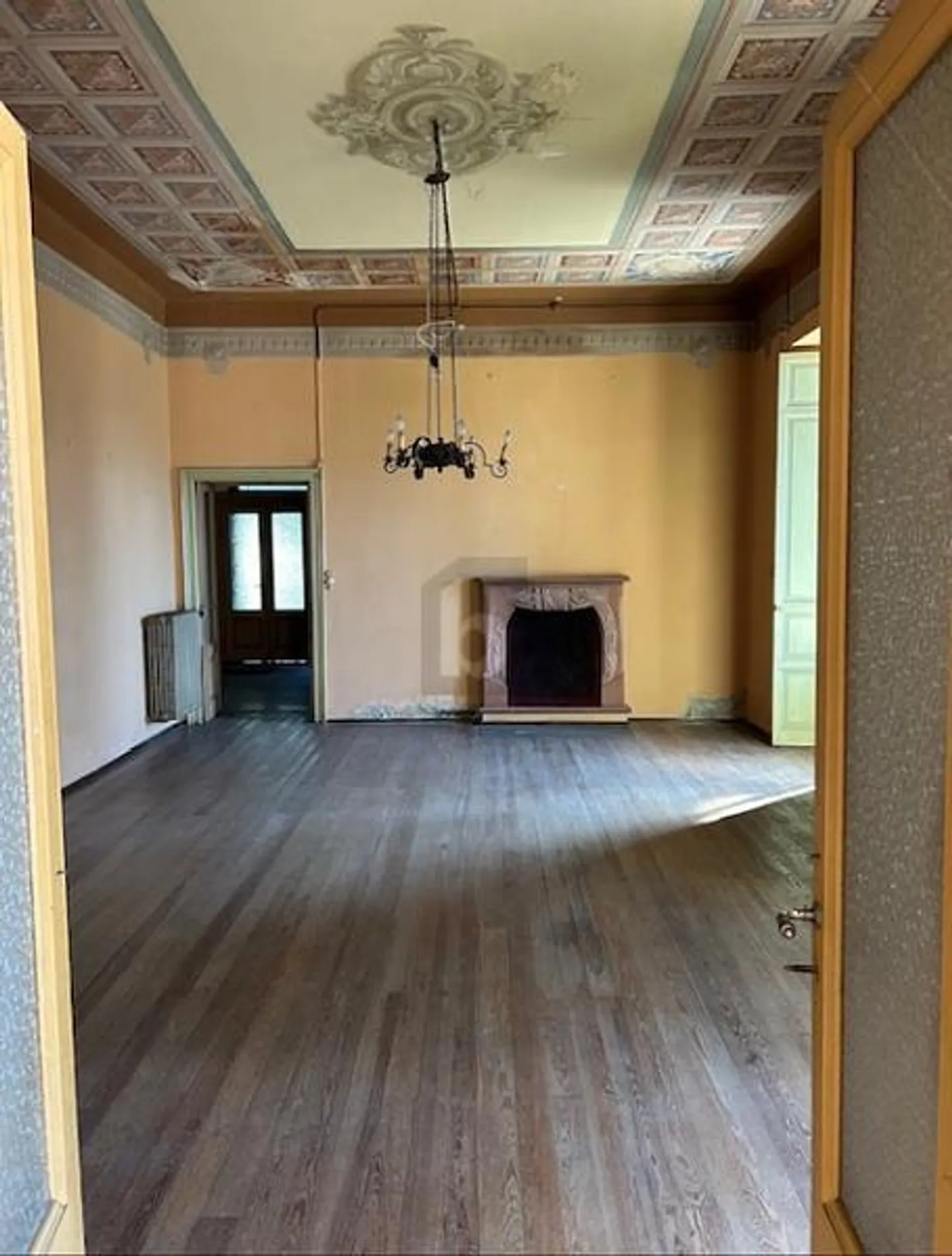 WUNDERBARE HISTORISCHE VILLA - Foto 4 von 5