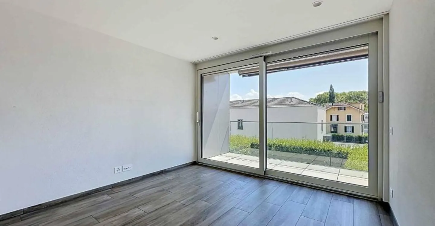 Charming 2.5-room apartment - Photo 2 of 12
