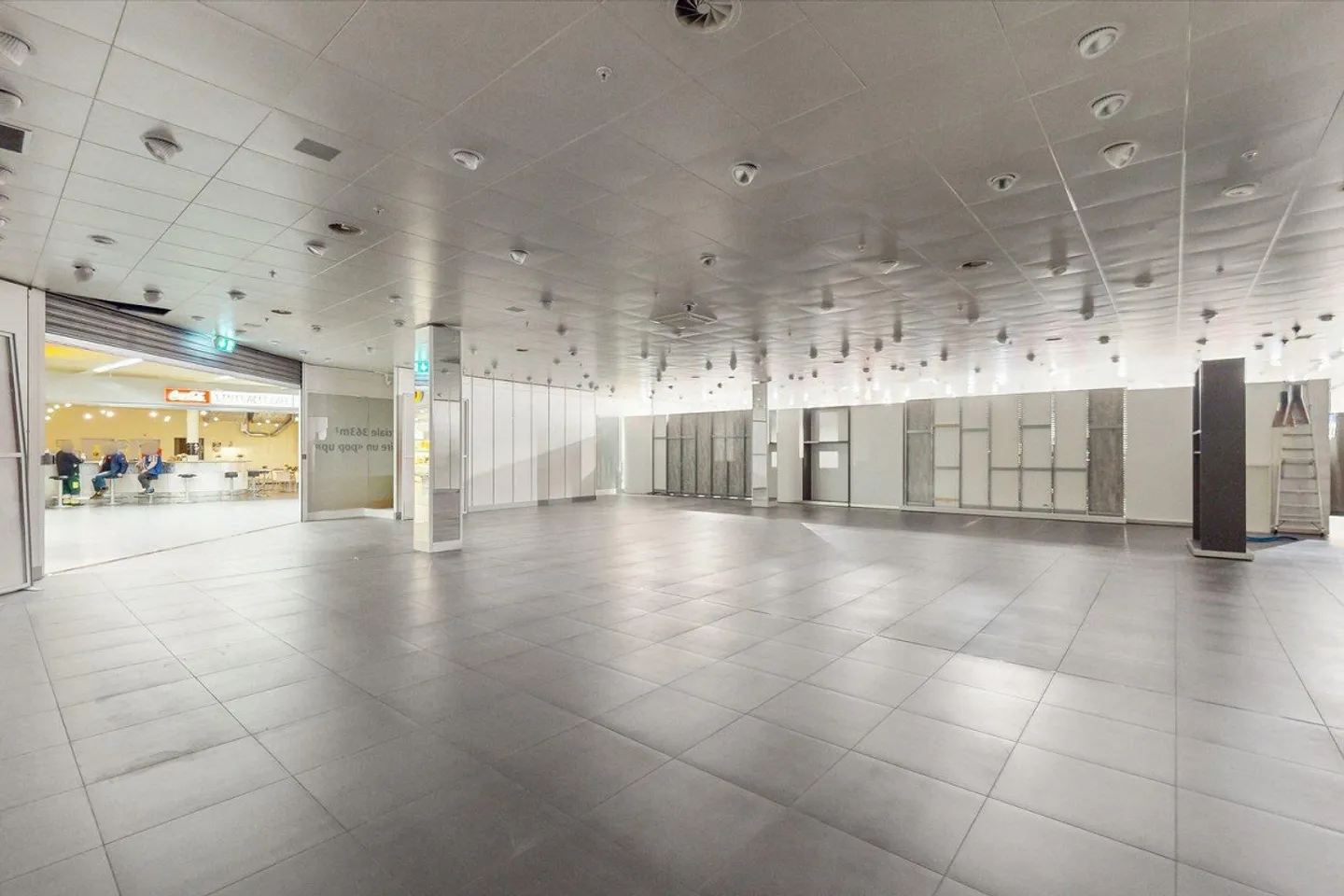 Commercial Space in Prime Location - Photo 2 of 10