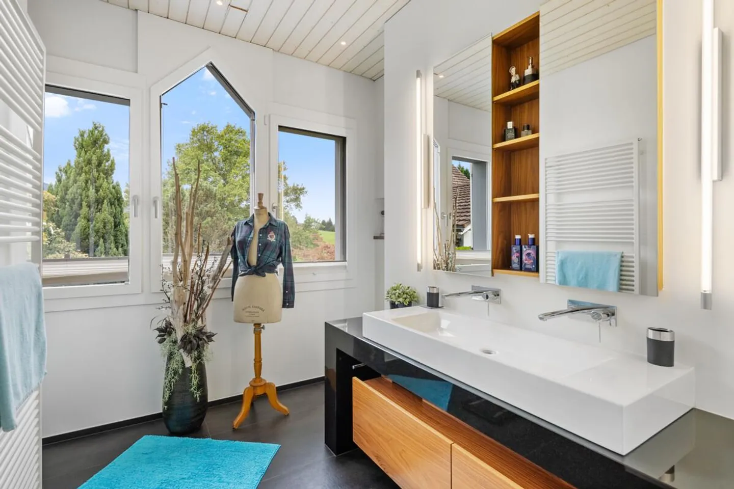 Feusisberg: Stylish architecture with a view over Lake Zurich - Photo 7 of 8