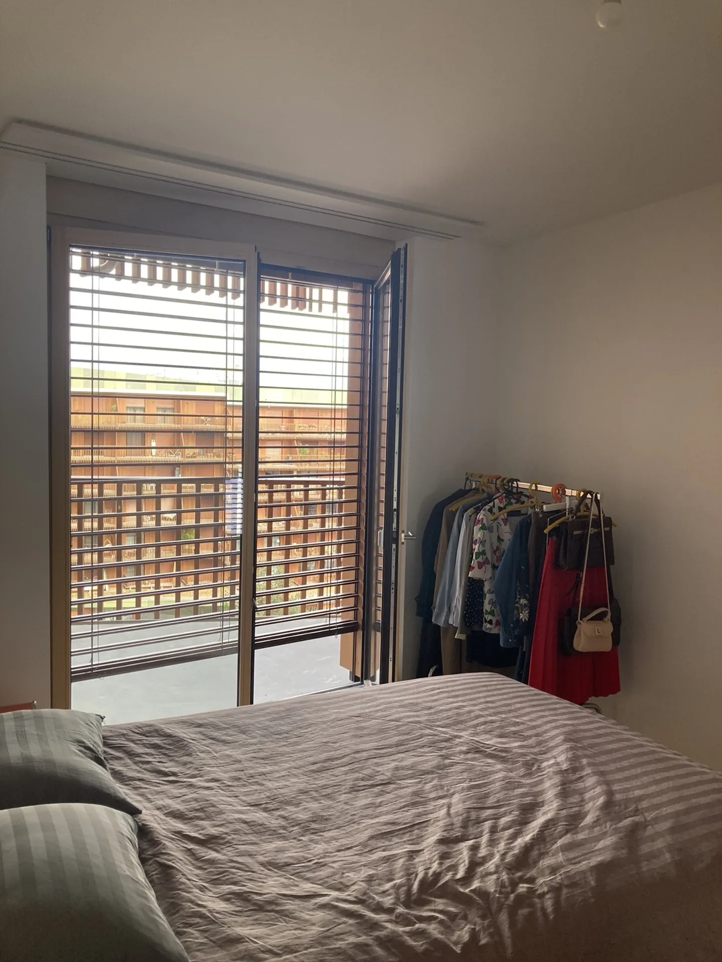 2½ ZIMMER WOHNUNG IN CAROUGE (GE), MÖBLIERT, BEFRISTET - Foto 6 von 8