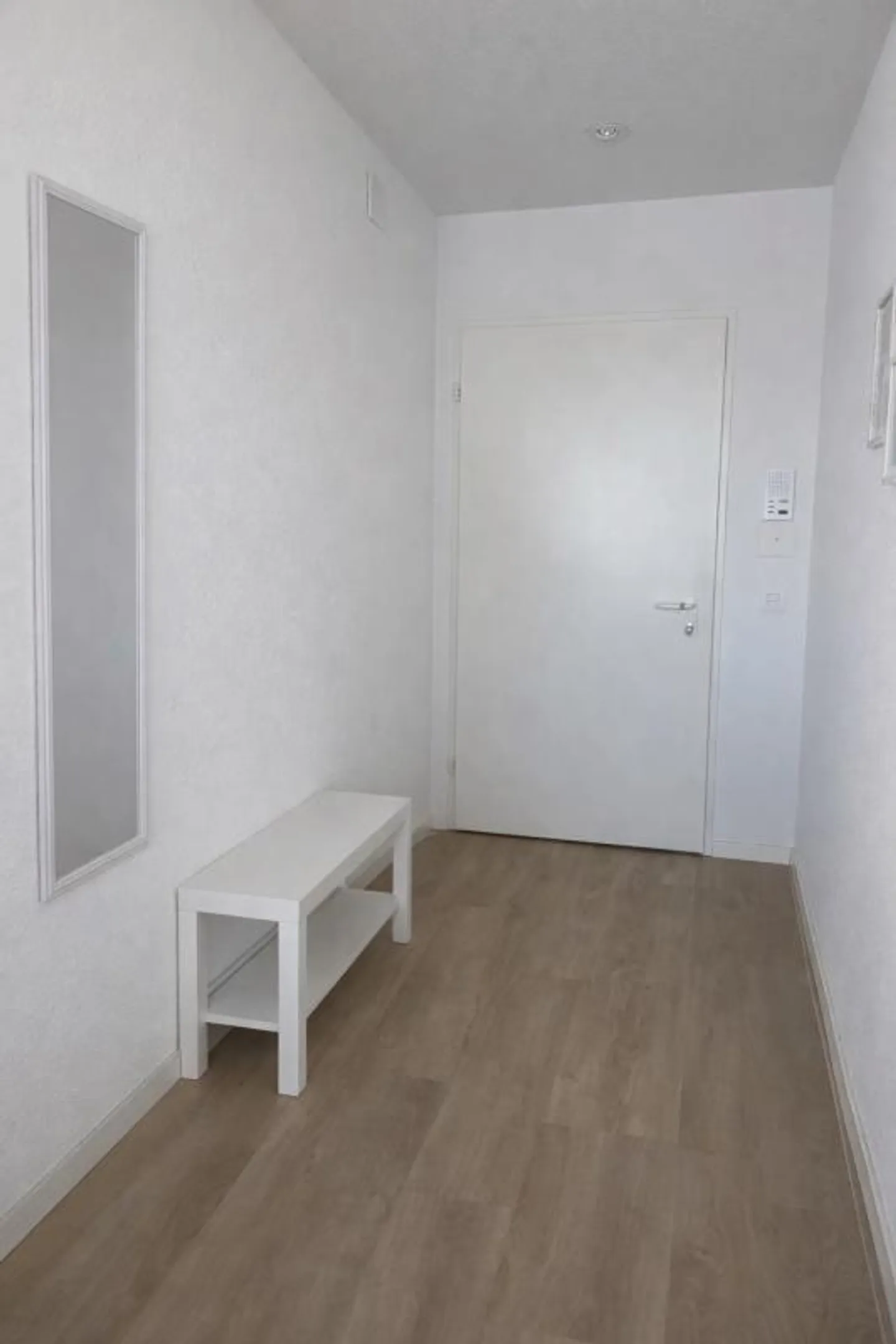 Stupendo spazio abitativo di 89m² con terrazza e vista sulle Alpi bernesi - Foto 7 di 8