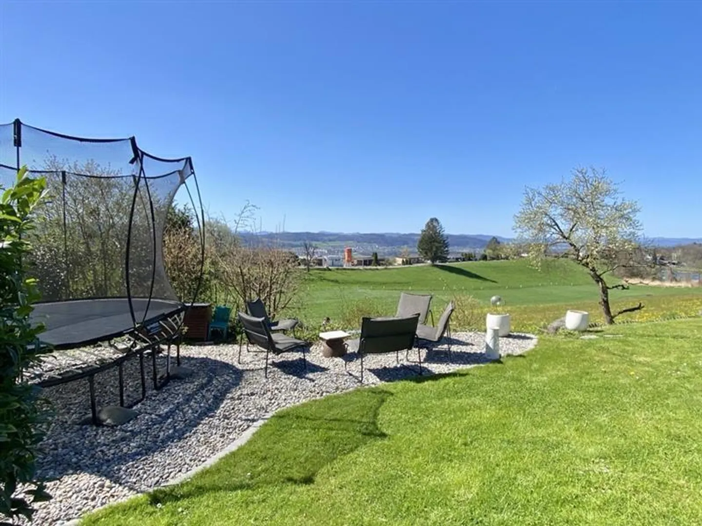 Single house for rent - Photo 9 of 10