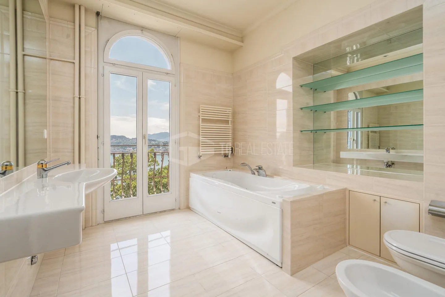 Appartamento Elegante con Vista Lago - Foto 12 di 13