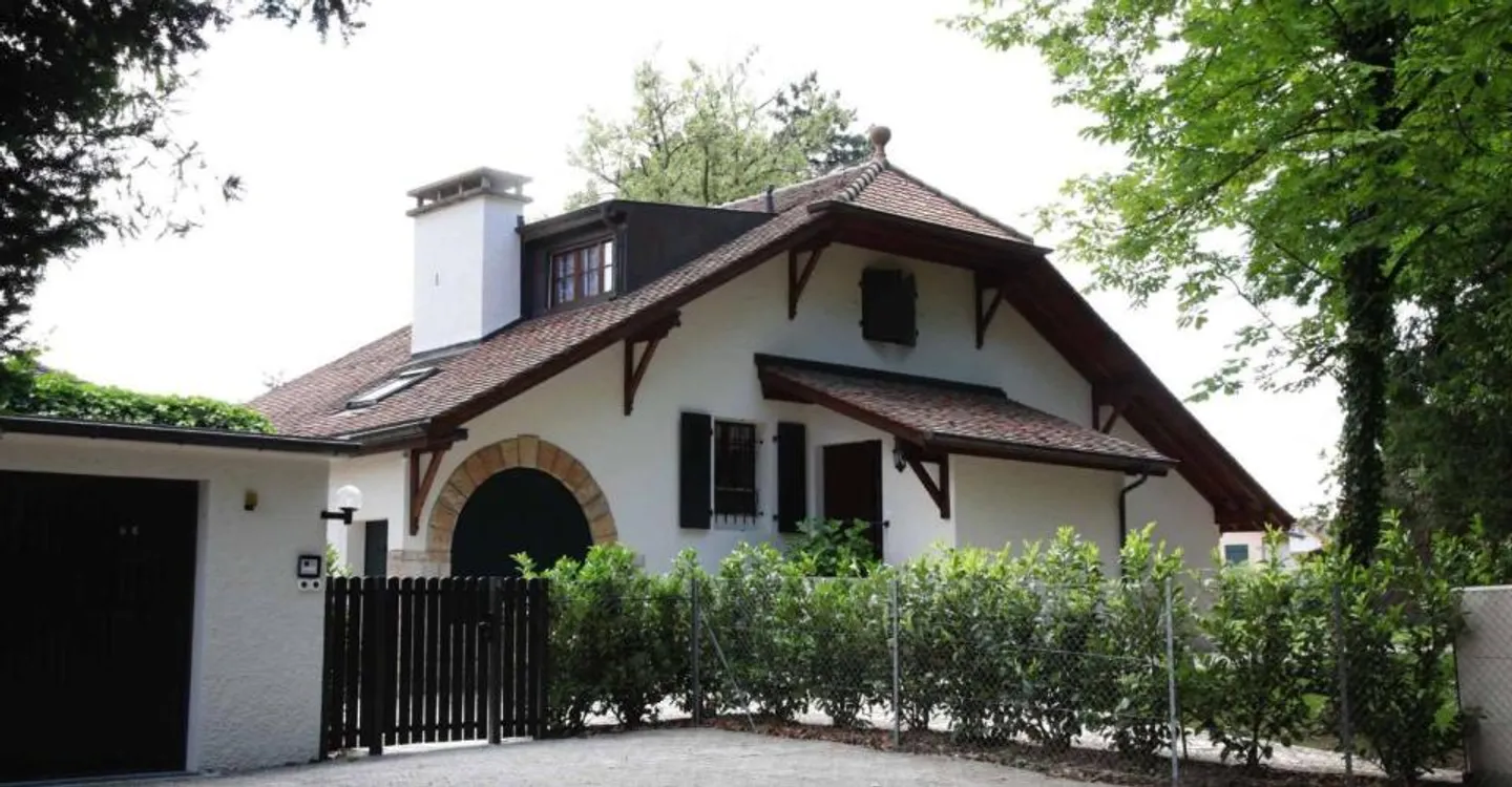 Casa Tradizionale con Giardino - Foto 1 di 12