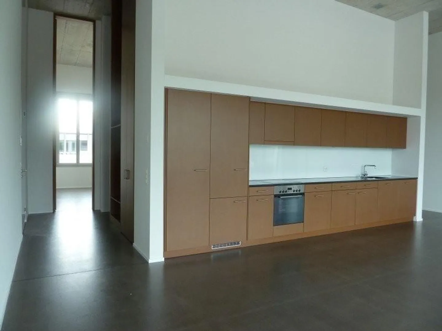 Elegant apartment with loggia - Photo 4 of 8