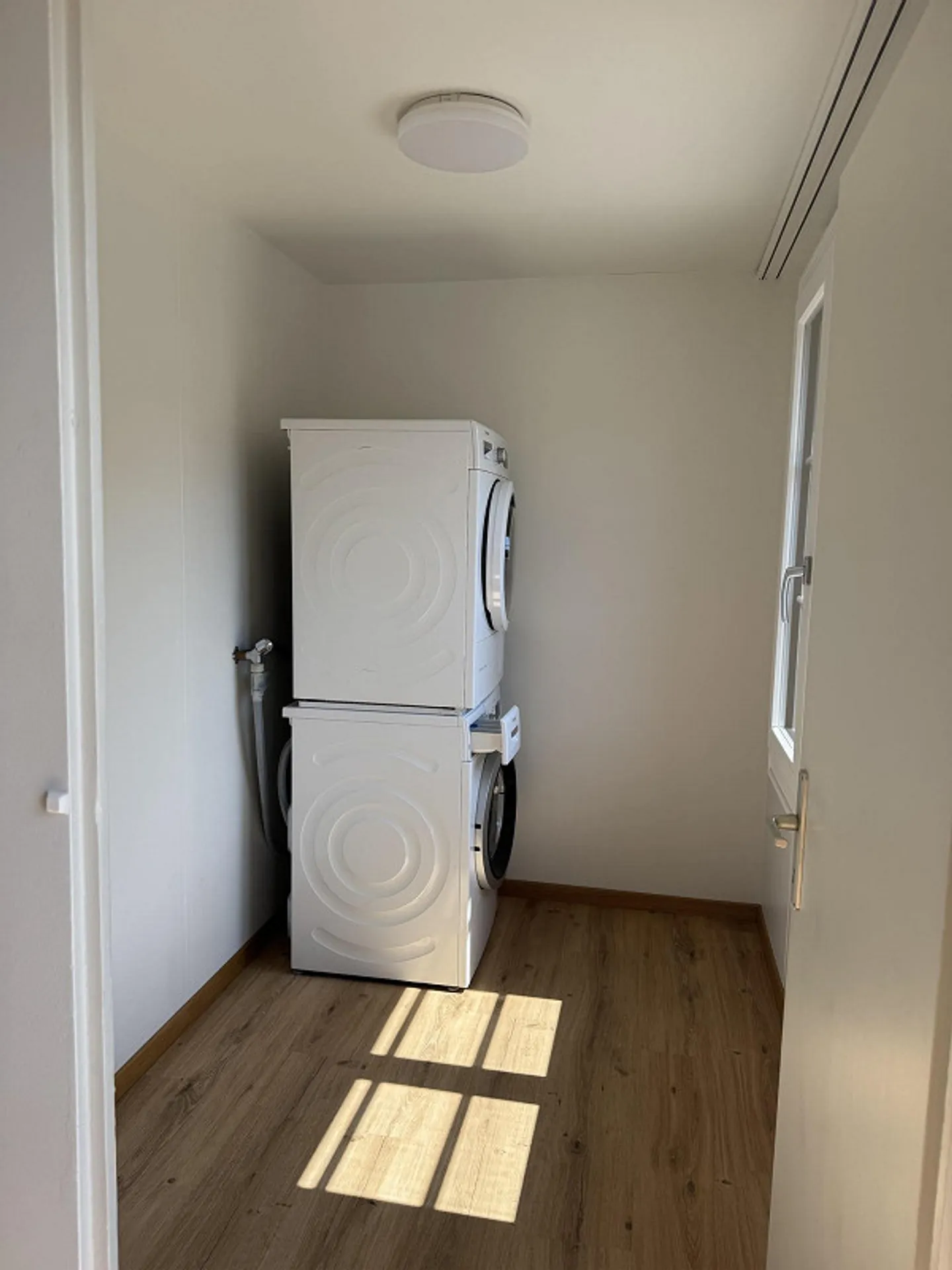 Appartement lumineux de 4,5 pièces avec terrasse - Photo 12 sur 31