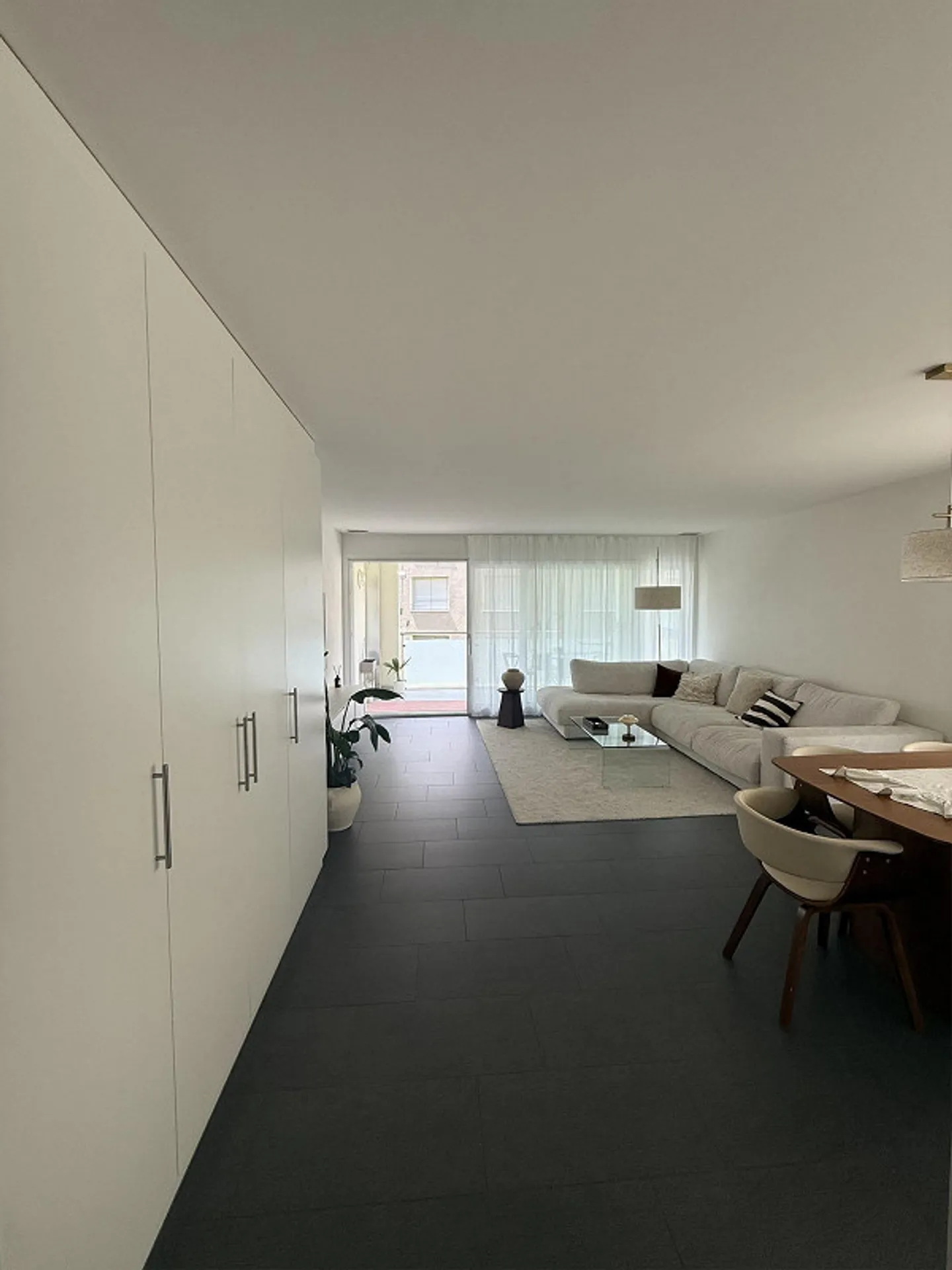 Modern 3.5 Room Apartment in Chur - Photo 4 of 9